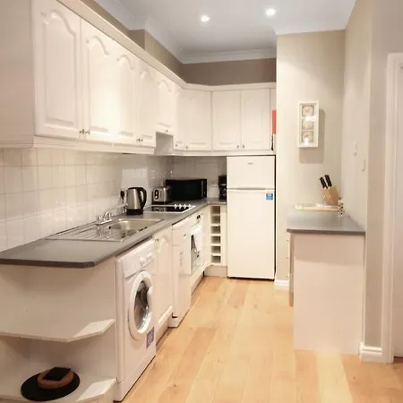 West End 2 Bedroom With Parking *